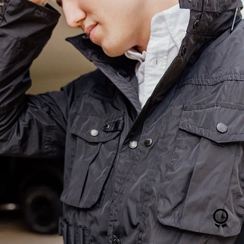 PARKA ETIQUETA NEGRA IMPERMEABLE  NEGRA