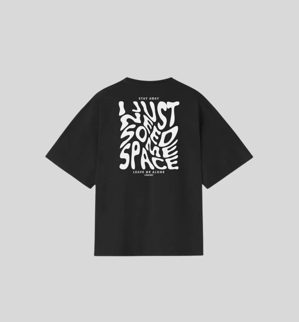REMERA LIBERATO OVERSIZE NEGRA LEAVE ME ALONE