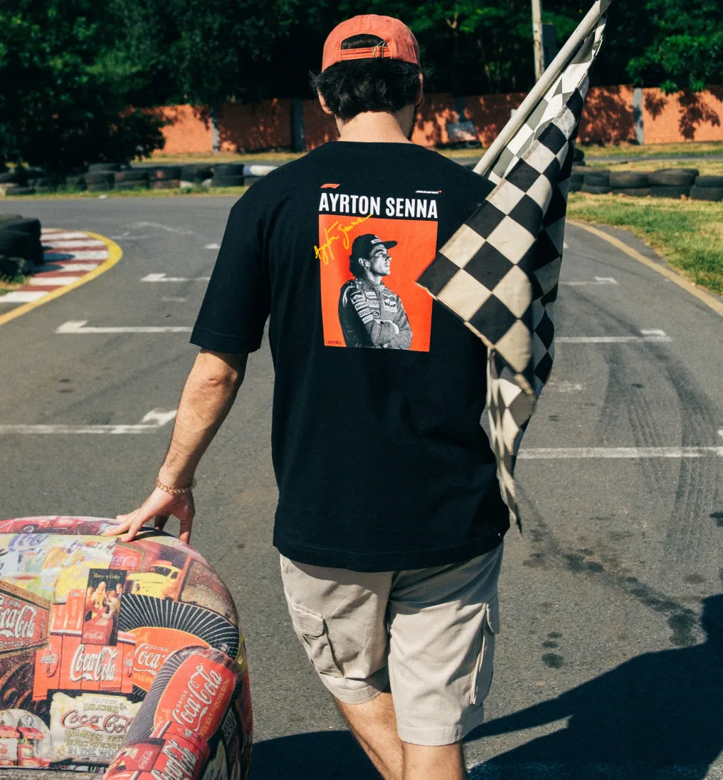 REMERA LIBERATO OVERSIZE NEGRA AYRTON SENNA