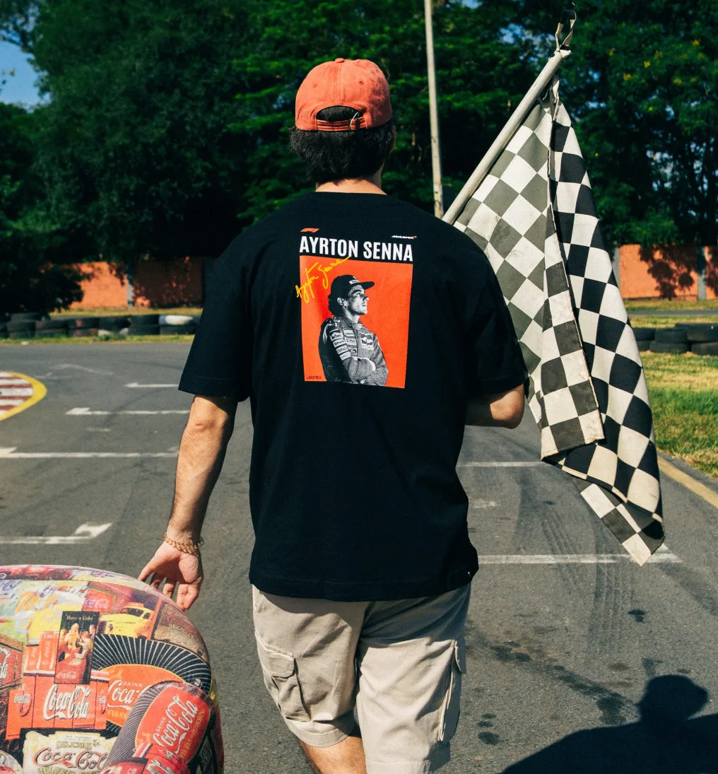 REMERA LIBERATO OVERSIZE NEGRA AYRTON SENNA