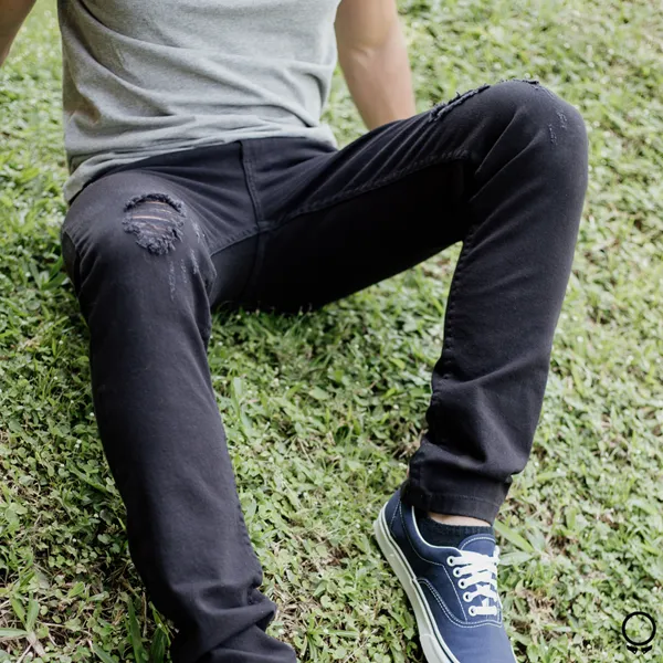 JEAN LIBERATO BASICS SLIM FIT NEGRO