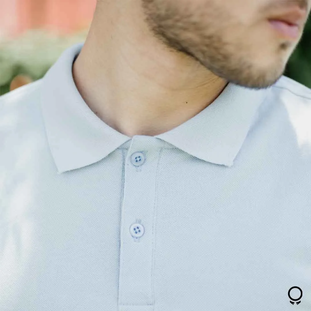 REMERA LIBERATO BASICS CUELLO POLO CELESTE