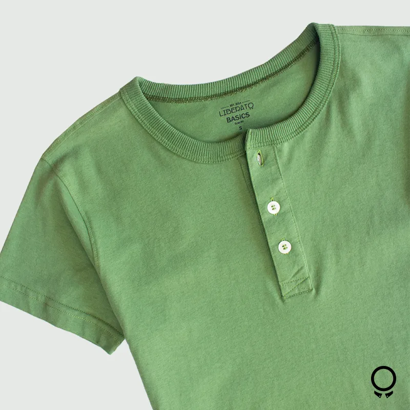 REMERA LIBERATO BASICS HENLEY VERDE