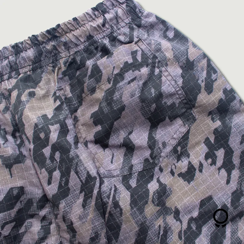 SHORT DE BAÑO LIBERATO BASICS GRIS ESTAMPADO CAMO