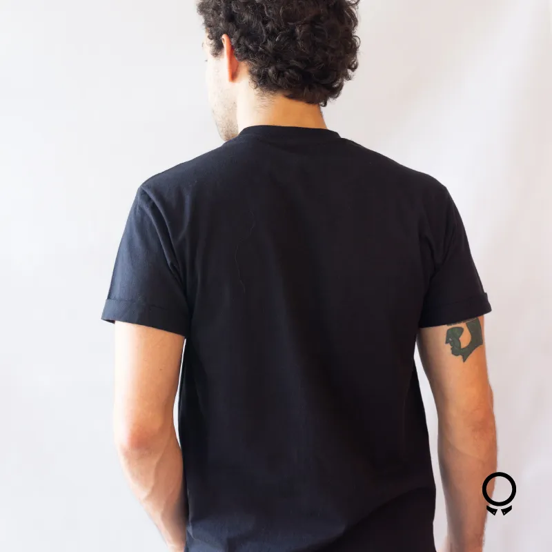 REMERA LIBERATO BASICS CURVA NEGRO
