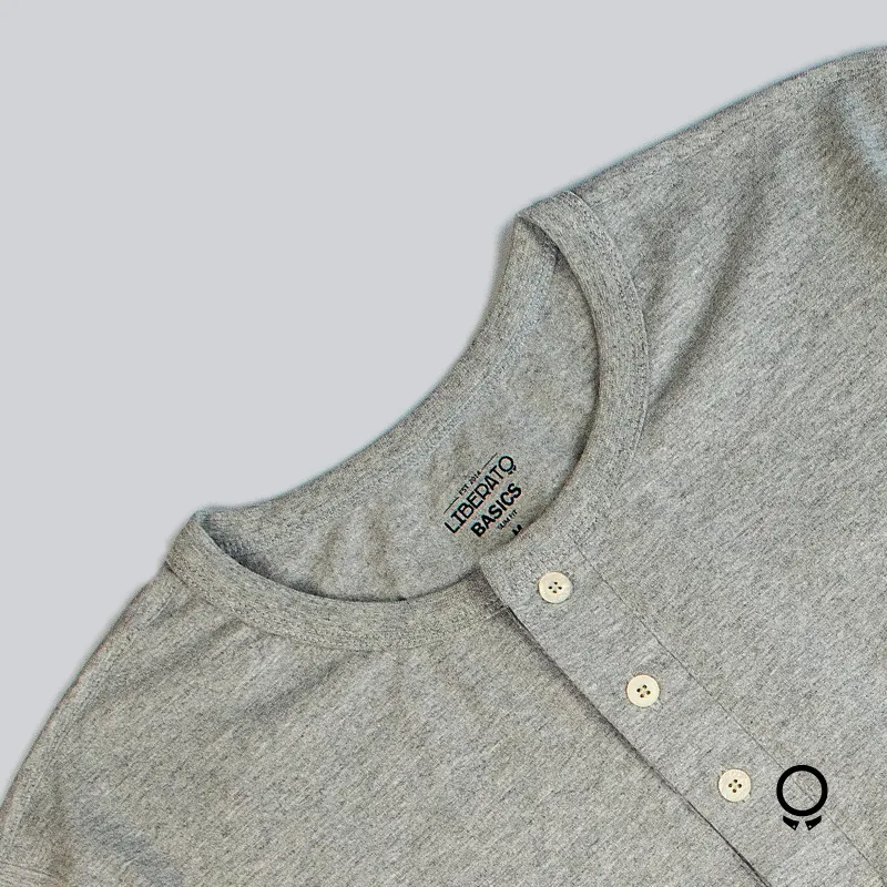 REMERA LIBERATO BASICS HENLEY MELANGE