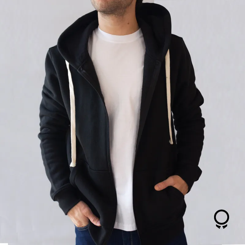 CAMPERA CON CAPUCHA LIBERATO BASICS NEGRO