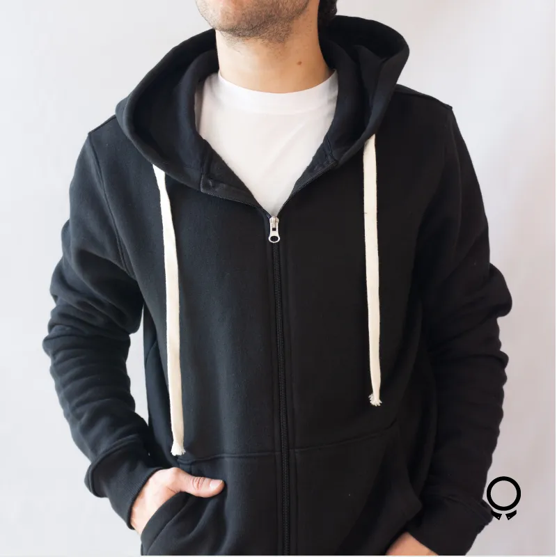 CAMPERA CON CAPUCHA LIBERATO BASICS NEGRO