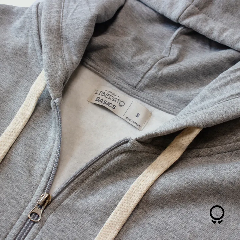 CAMPERA CON CAPUCHA LIBERATO BASICS GRIS