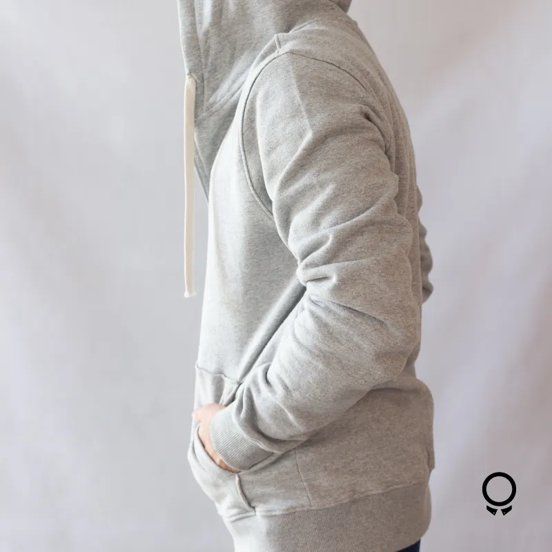 CAMPERA CON CAPUCHA LIBERATO BASICS GRIS