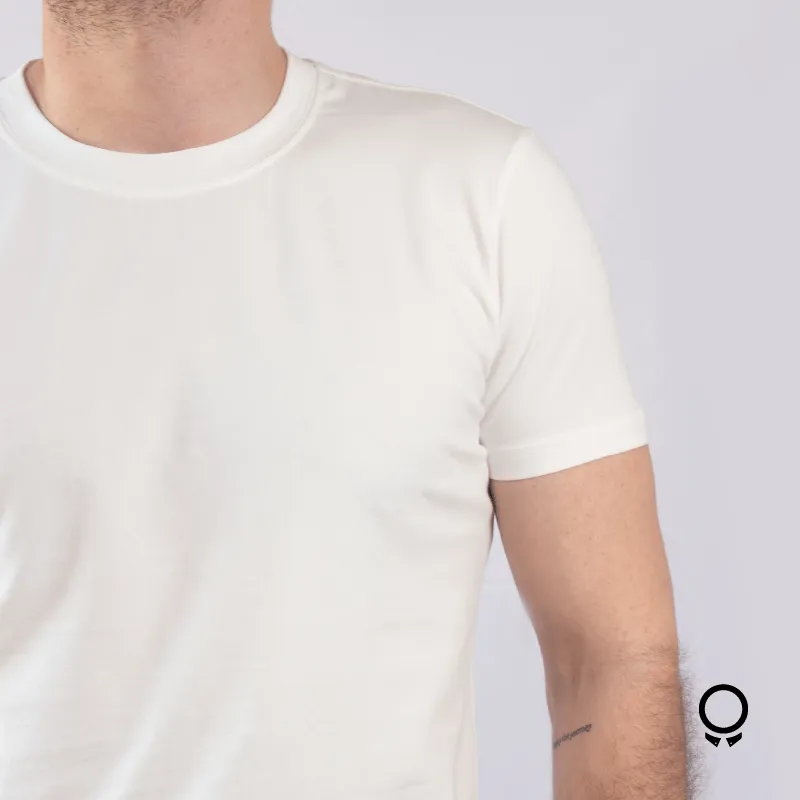 REMERA LIBERATO BASICS PREMIUM TEE REDONDO BLANCA