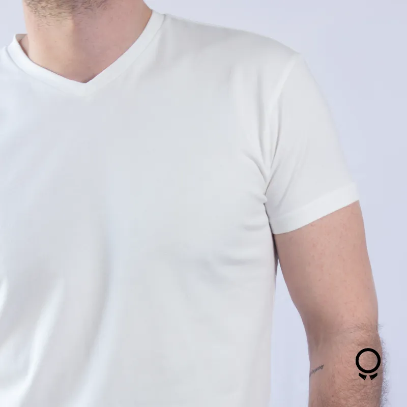 REMERA LIBERATO BASICS PREMIUM TEE V BLANCA