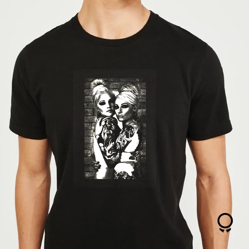 REMERA LIBERATO BASICS NEGRO BLONDE