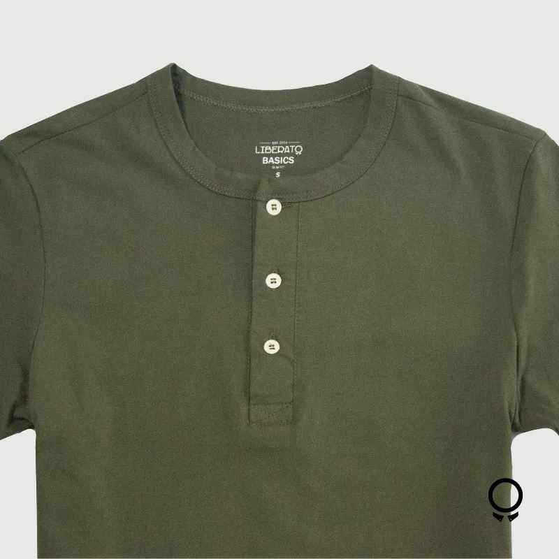 REMERA LIBERATO BASICS HENLEY VERDE