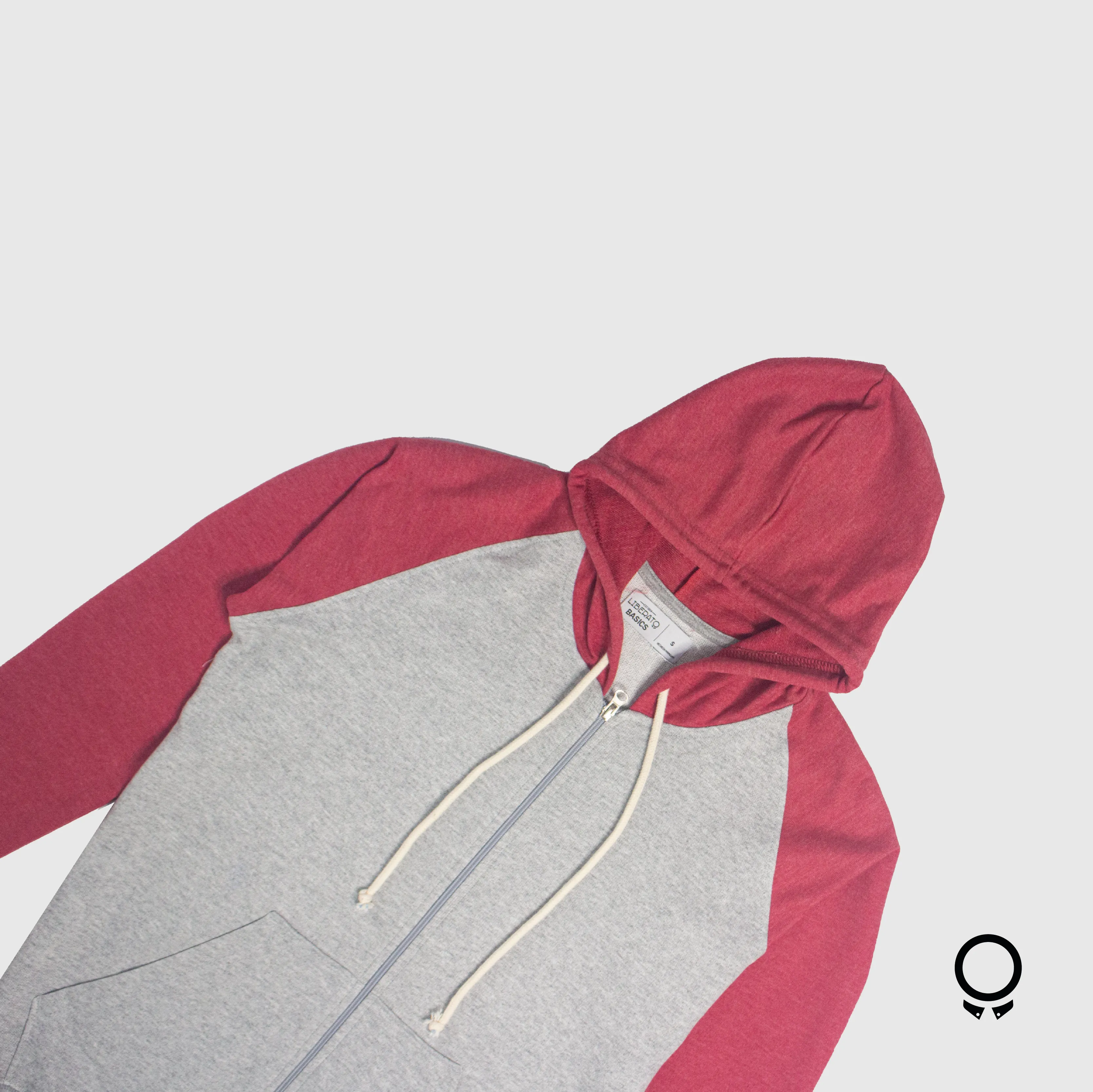CAMPERA LIBERATO BASICS COMBINADO ROJO