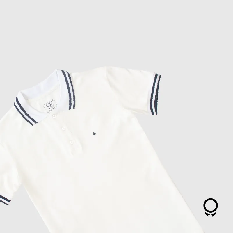 REMERA LIBERATO BASICS CUELLO POLO BLANCO DETALLE NEGRO