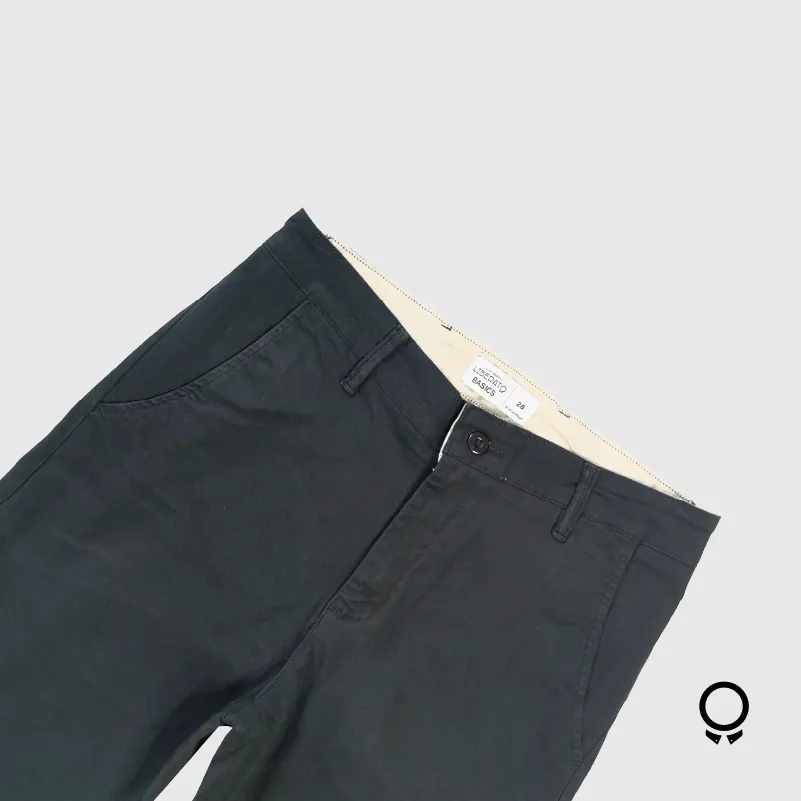 BERMUDA LIBERATO BASICS NEGRA