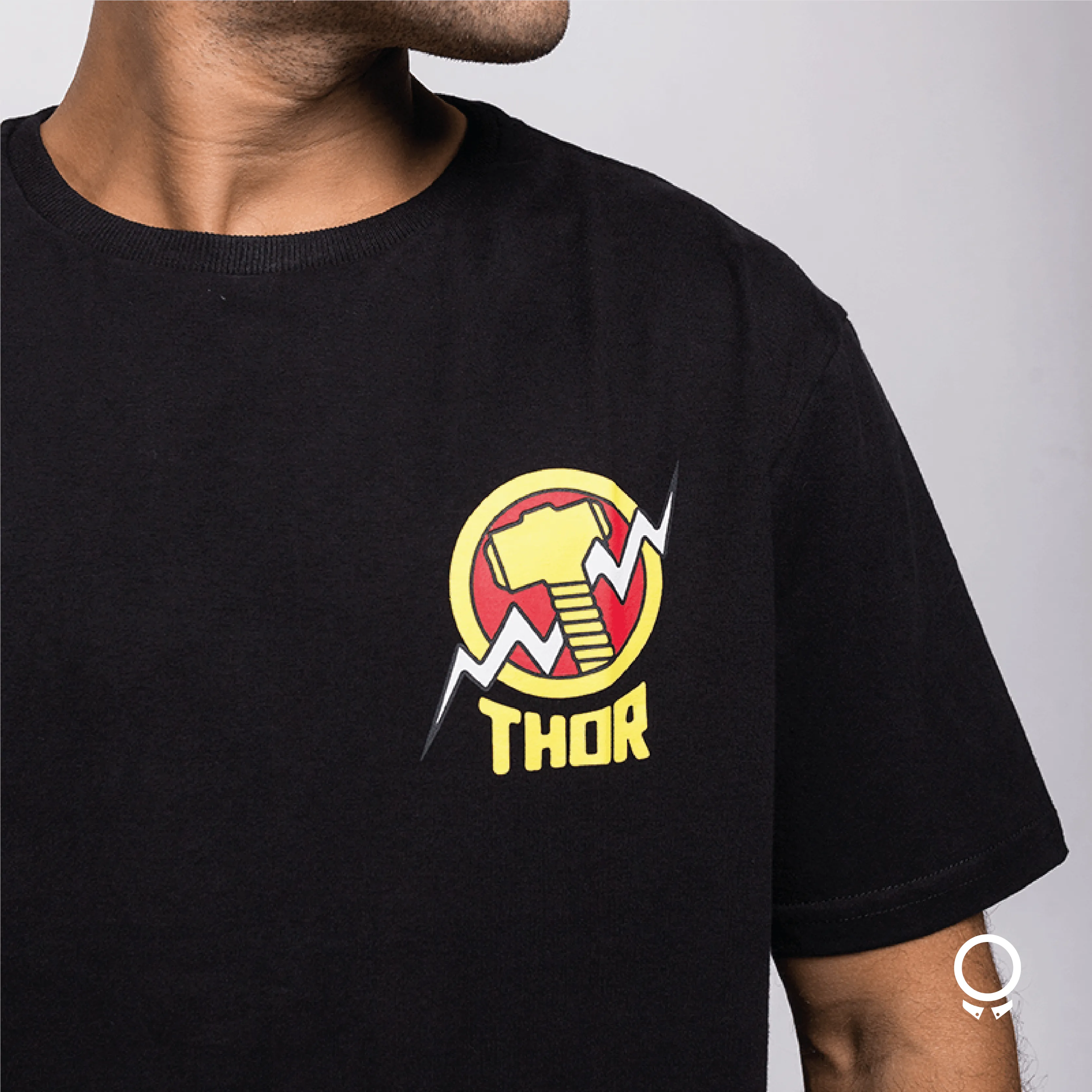 REMERA LIBERATO BASICS OVERSIZED NEGRA THOR
