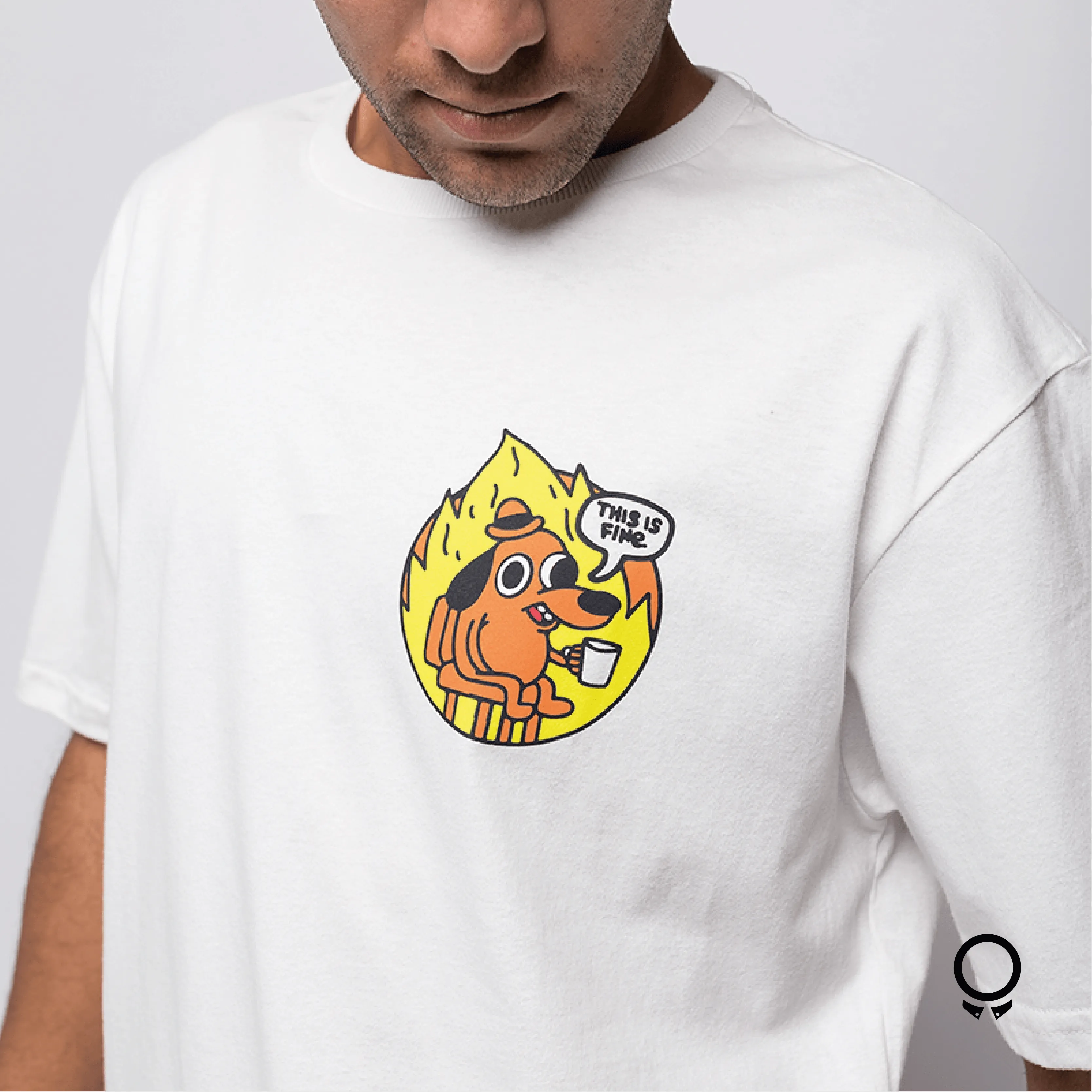 REMERA LIBERATO BASICS OVERSIZED BLANCA THIS IS FINE