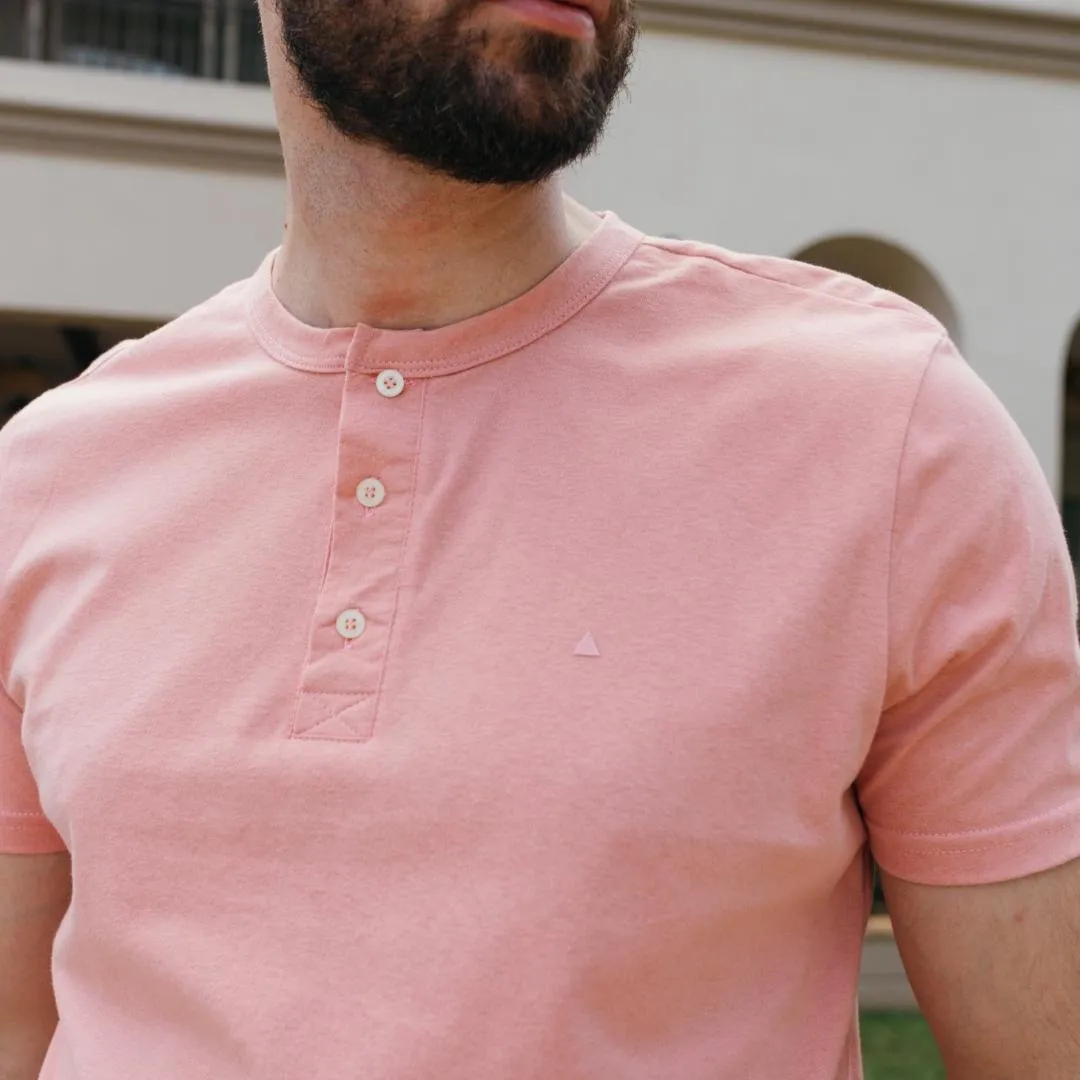 REMERA LIBERATO BASICS HENLEY ROSADA RELIEVE AL TONO