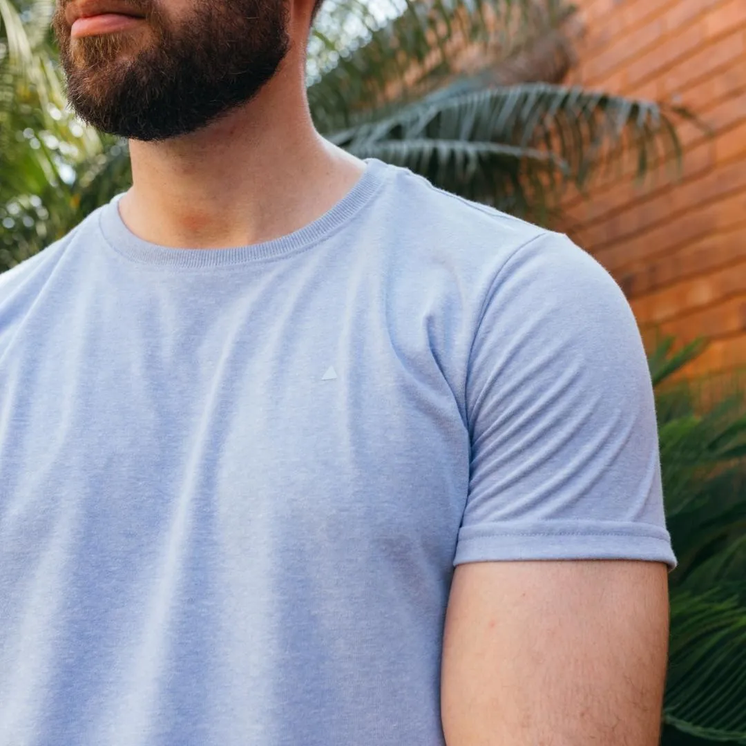 REMERA LIBERATO BASICS CELESTE JASPEADA