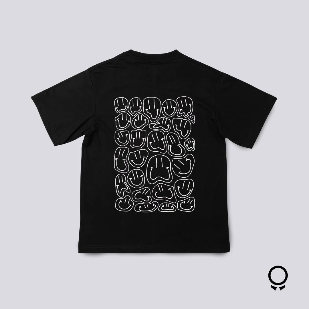 REMERA LIBERATO BASICS OVERSIZE NEGRA HAPPY FACE