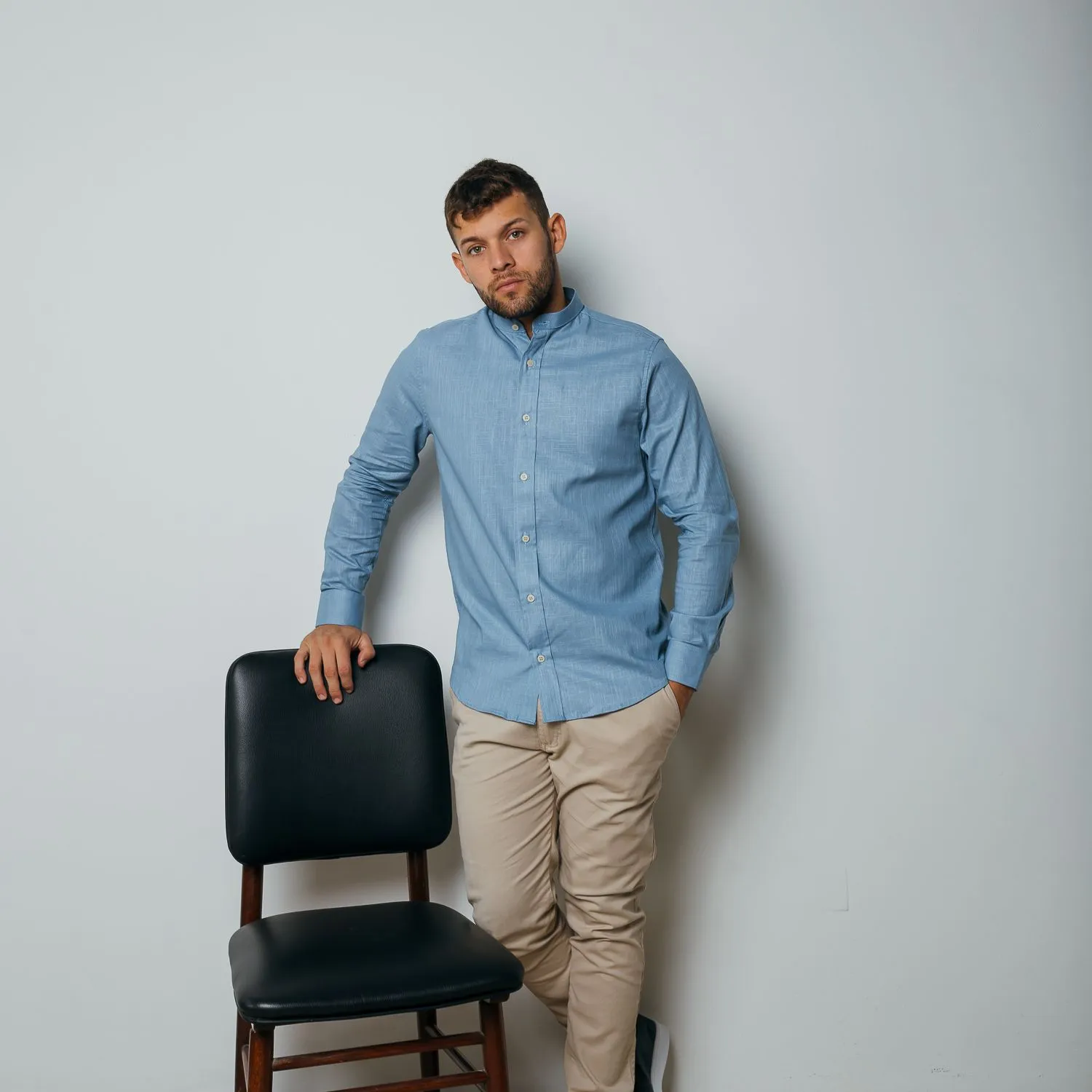 CAMISA LIBERATO BASICS MAO MANGAS LARGAS AZUL CLARO