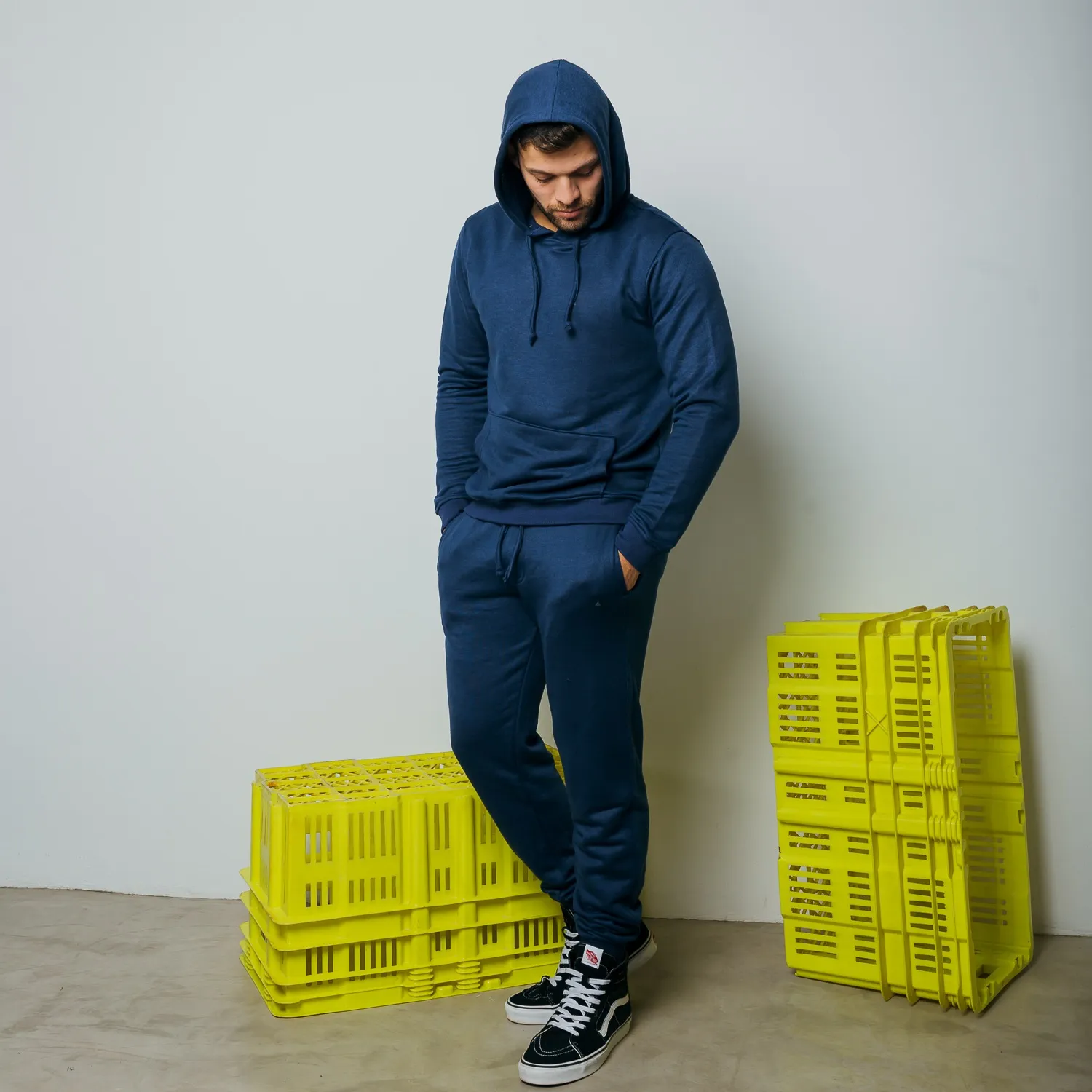 JOGGER LIBERATO BASICS AZUL MARINO