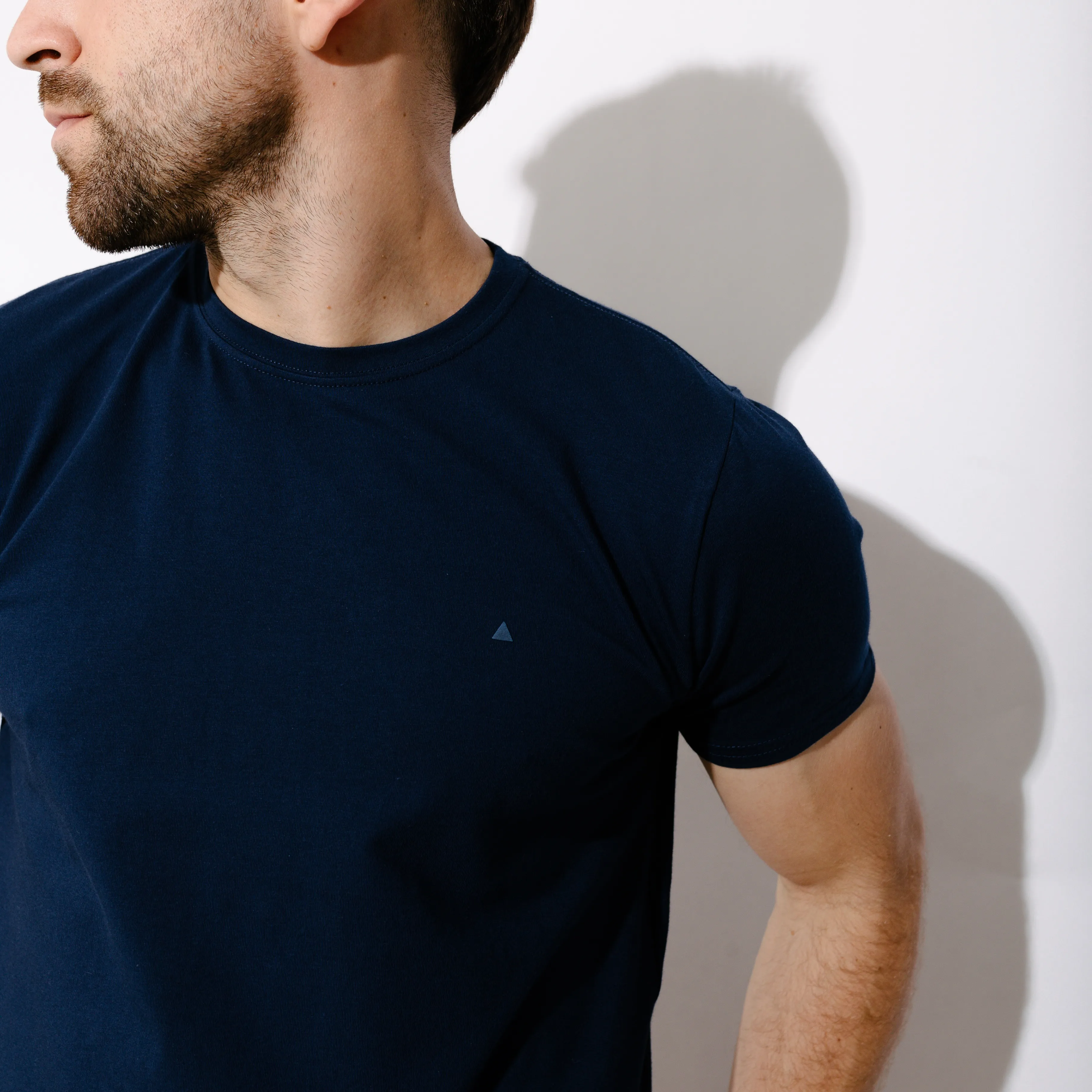 REMERA LIBERATO BASICS PREMIUM TEE AZUL AZUL MARINO