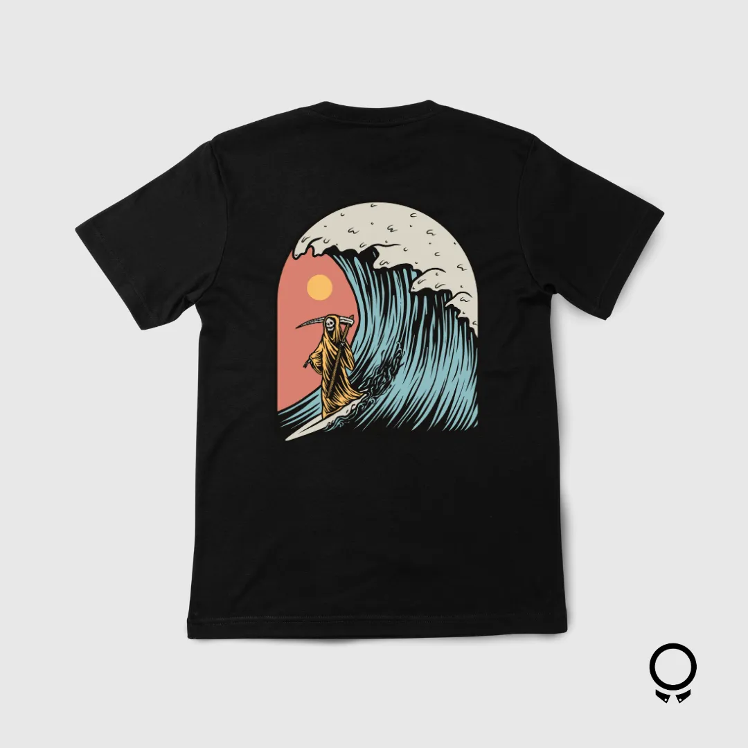 REMERA LIBERATO BASICS REGULAR FIT NEGRA SKULL SURF