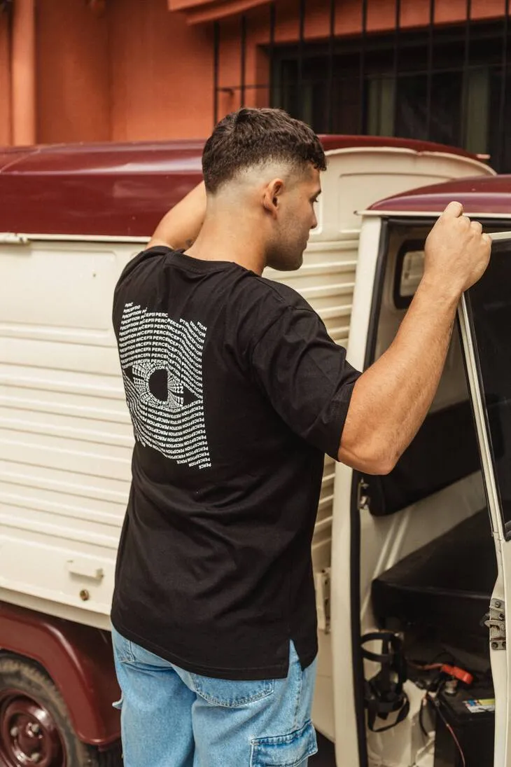 REMERA LIBERATO BASICS OVERSIZE NEGRA PERCEPTION