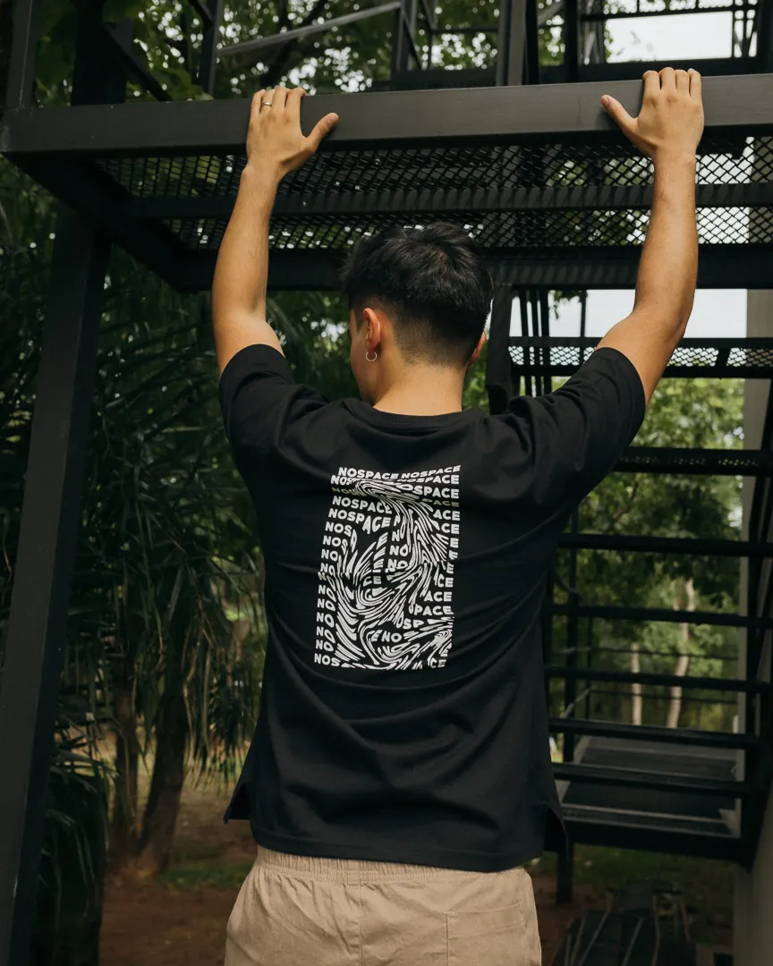 REMERA LIBERATO BASICS OVERSIZE NEGRA NOSPACE