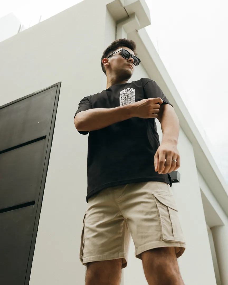 REMERA OVERSIZE PREMIUM 250 GSM LIBERATO BASICS  NEGRA MOTION
