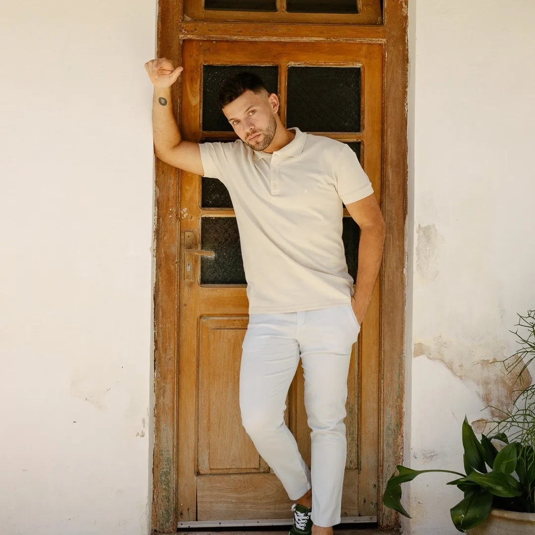 REMERA LIBERATO BASICS POLO BEIGE