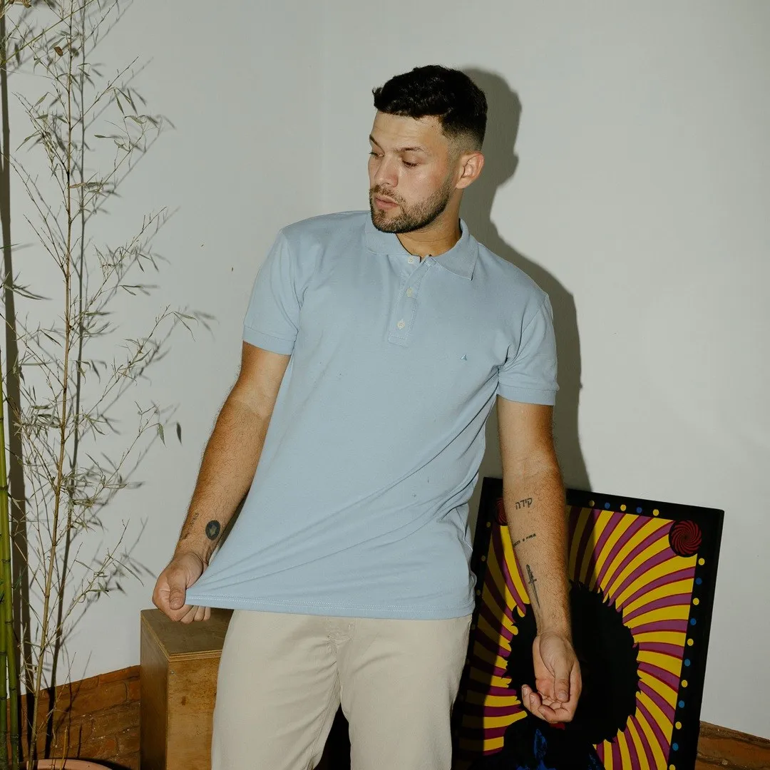 REMERA POLO LIBERATO BASICS CELESTE