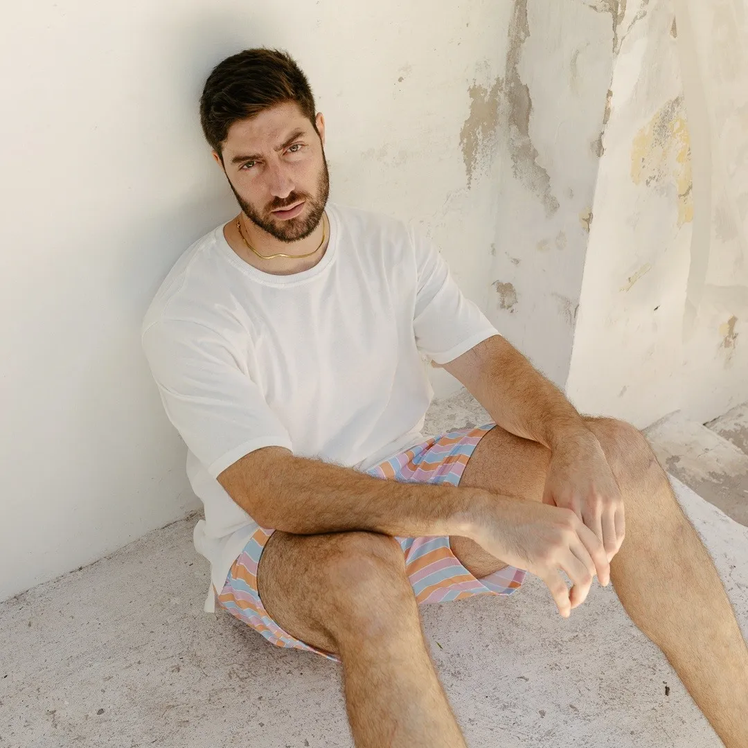 REMERA LIBERATO BASICS OVERSIZE MARFIL