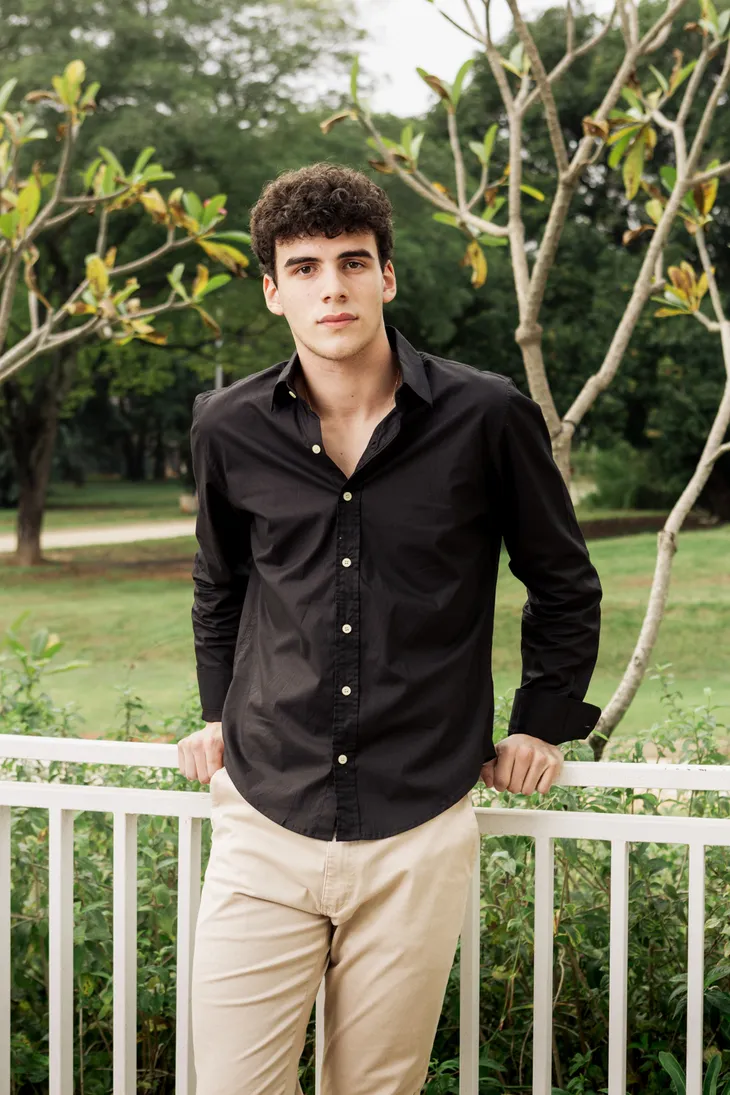 CAMISA LIBERATO BASICS MANGAS LARGAS NEGRA