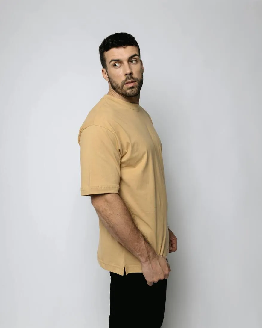 REMERA LIBERATO BASICS OVERSIZE BEIGE