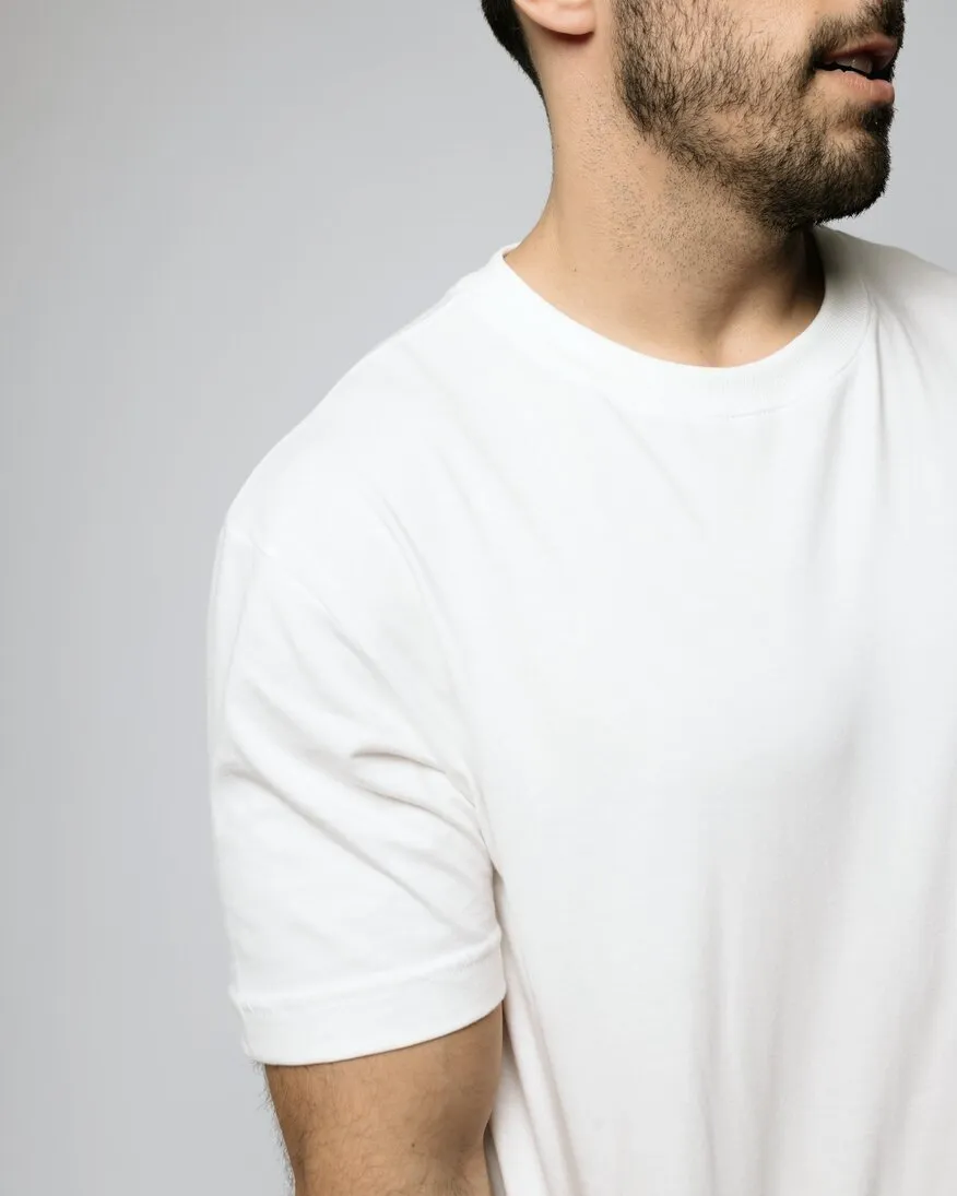 REMERA LIBERATO BASICS OVERSIZE MARFIL