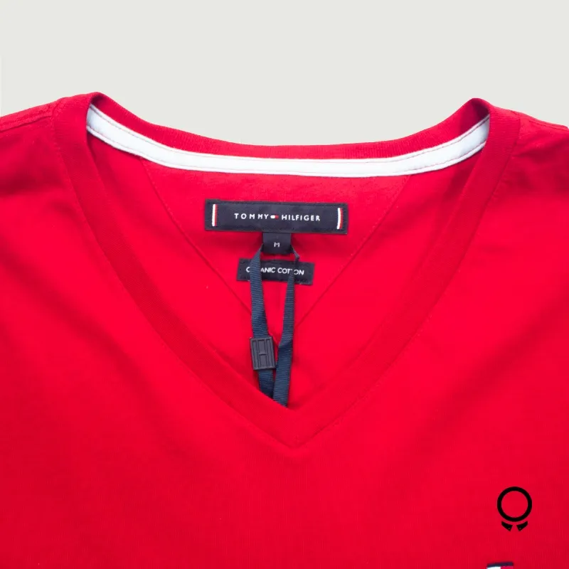 REMERA TOMMY HILFIGER CUELLO V ROJO