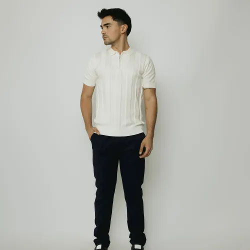 REMERA POLO LIBERATO DE HILO CON CIERRE BLANCO