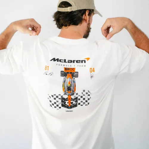 REMERA LIBERATO OVERSIZE MARFIL MCLAREN RACING
