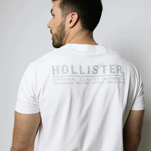 REMERA HOLLISTER REGULAR FIT BLANCA