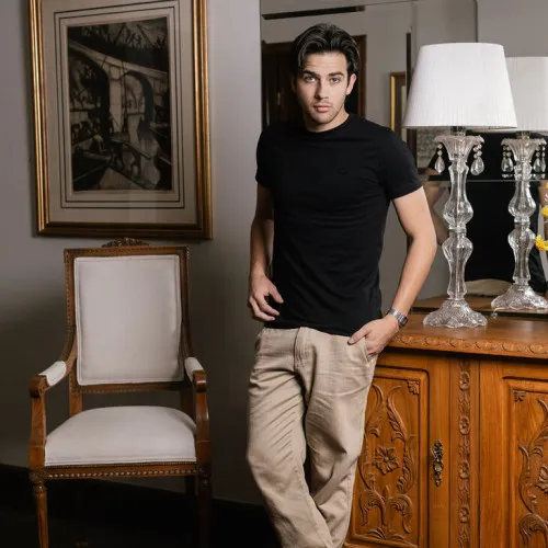 PANTALON CON GOMA LIBERATO DE LINO KAKHI