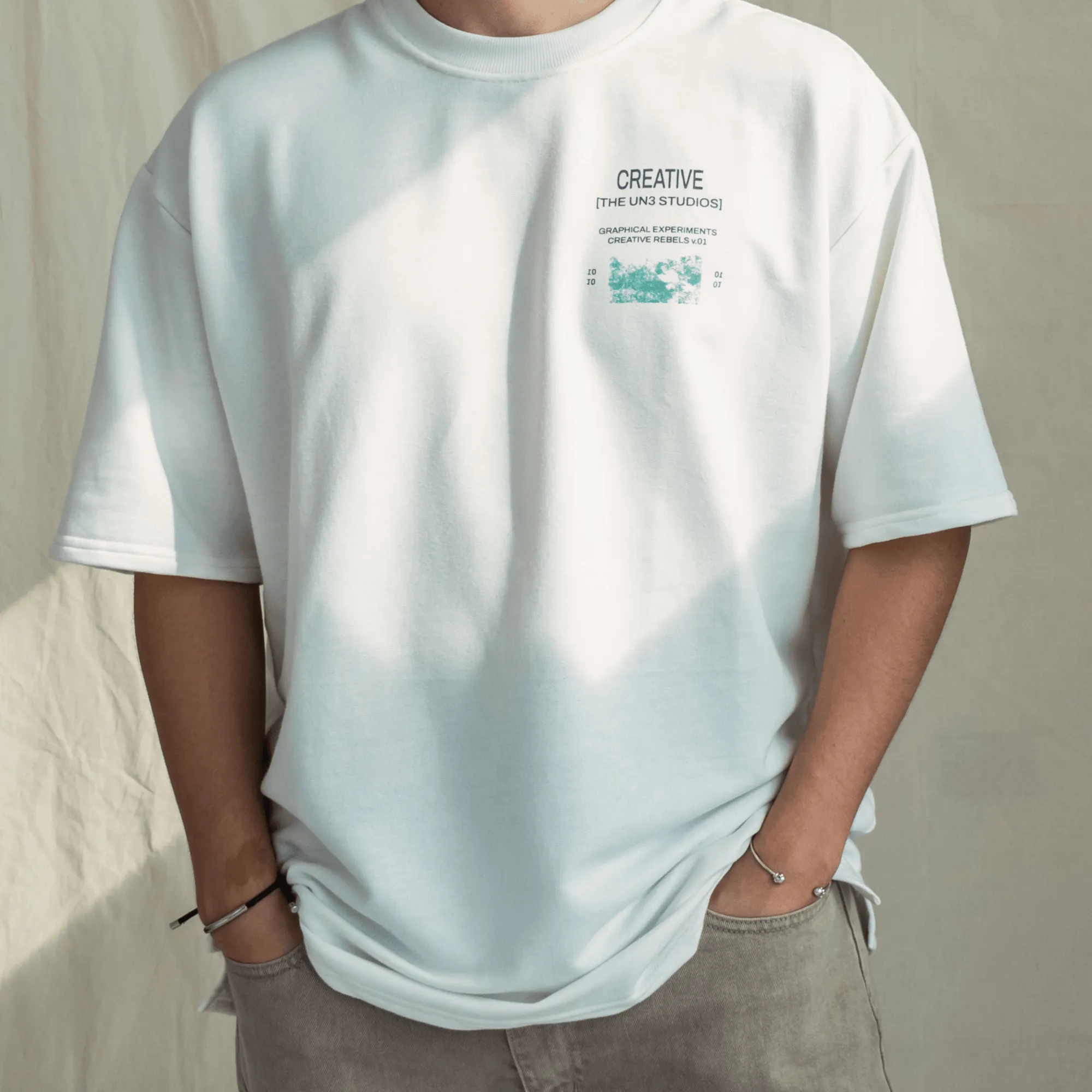 REMERA OVERSIZE UNDISTURB3D WHITE 250 GSM THE UN3 STUDIOS