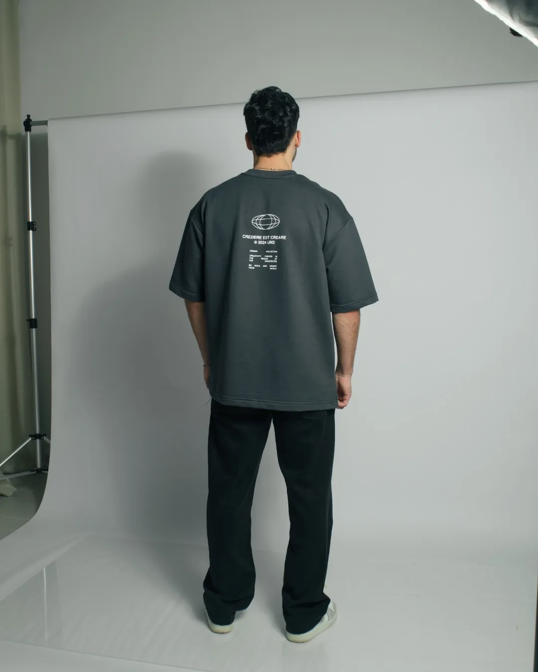 REMERA OVERSIZE UNDISTURB3D CREDERE 250 GSM GREY
