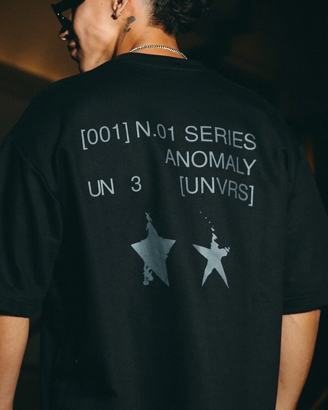 REMERA OVERSIZED UNDISTURB3D ANOMALY 250 GSM BLACK