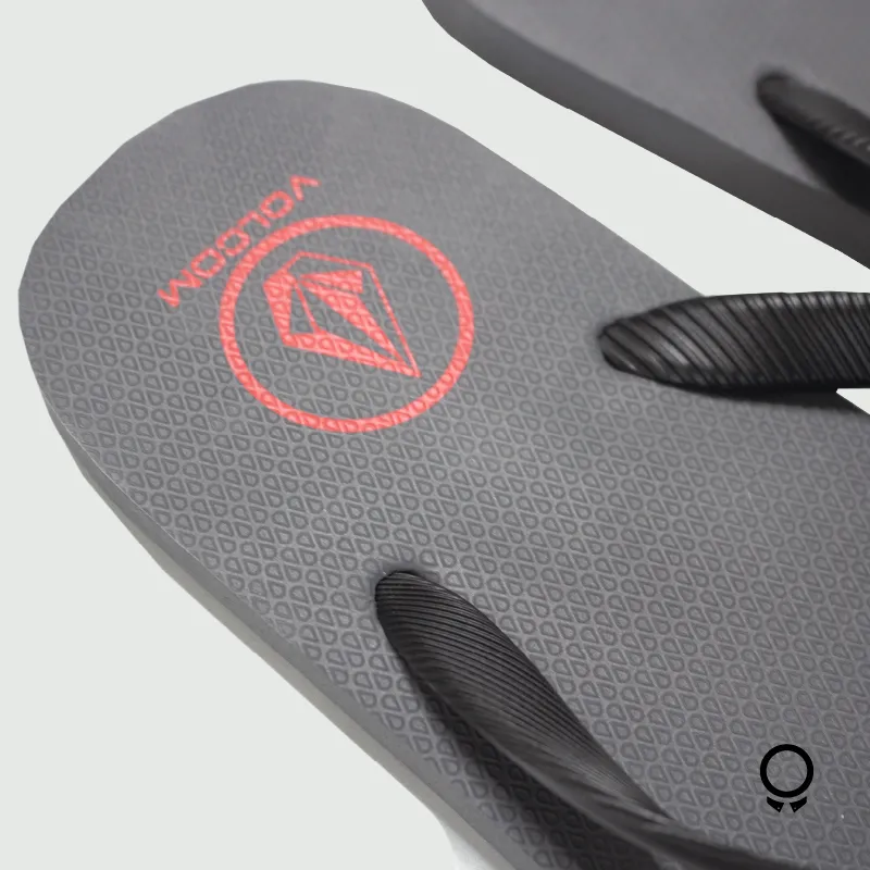 ZAPATILLA VOLCOM GRIS CON NEGRO